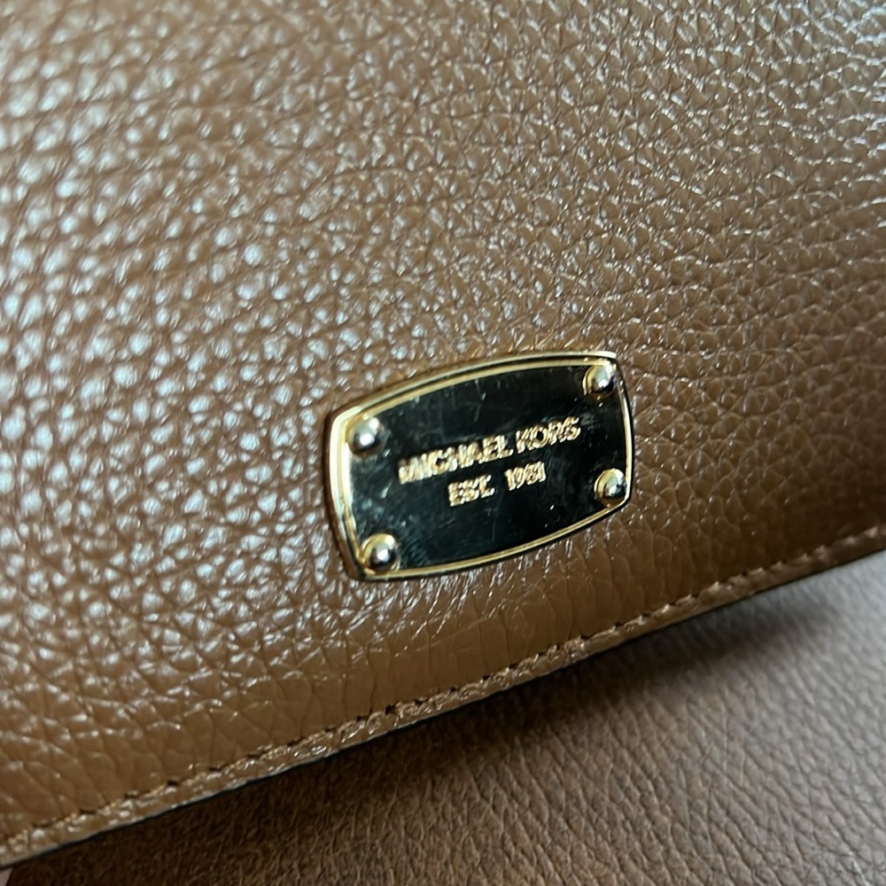 🕶️Michael Kors Caramel brown pebbled Leather small wallet - Picture 2 of 7